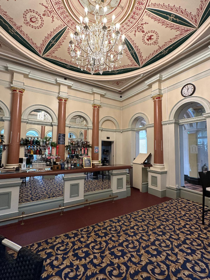 The Lawn Bar, Chandelier